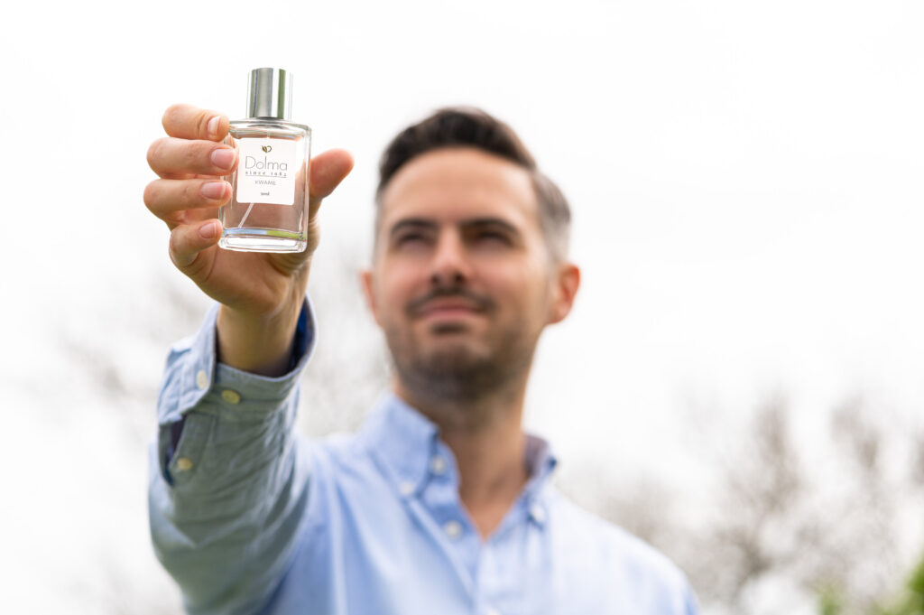 تاثیر عطر در زندگی